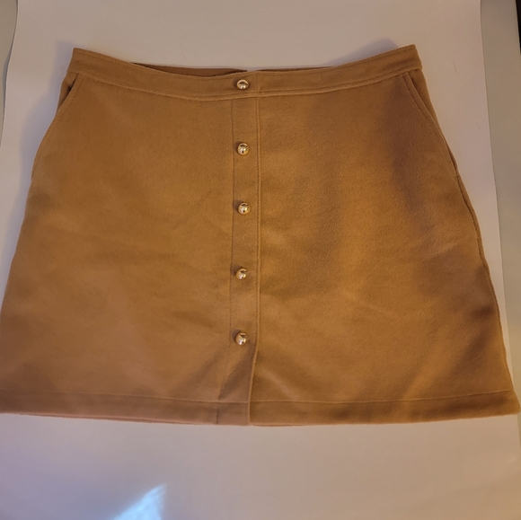 LOFT Dresses & Skirts - NWT LOFT Skirt Size 18 Camel